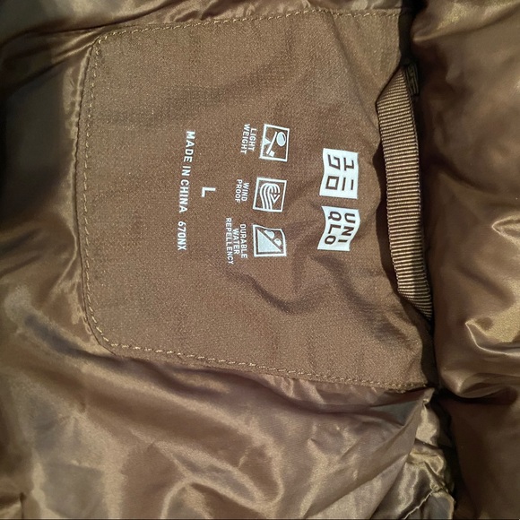 Women’s Uniqlo winter jacket - Picture 2 of 6